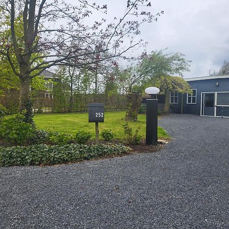 Luxe Bloemenzicht 4 Personen, Bnb, 10 Minuten Van Zee Breezand Bagian luar foto